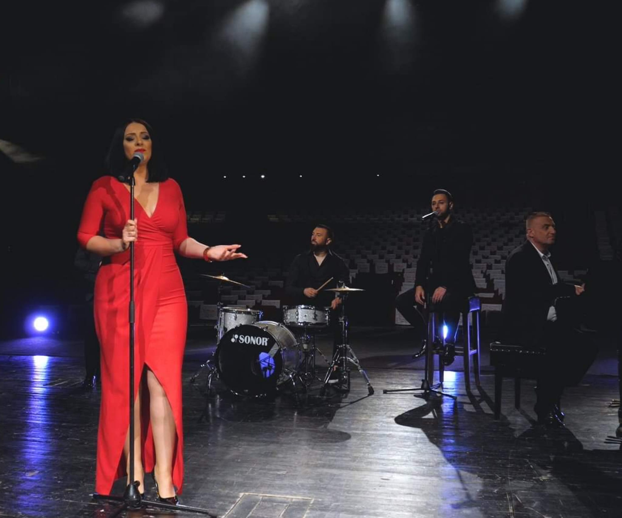 Анета & Група Молика